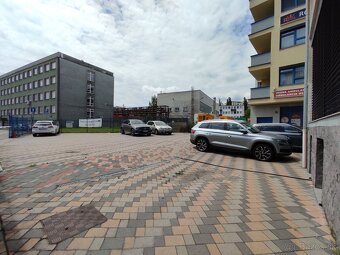 126m2 obchodný priestor s veľkým preskleným výkladom, Račian - 16