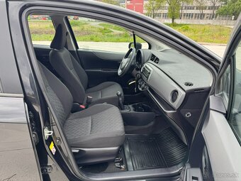 Toyota Yaris 1.0 VVTI Benzin 2013 99.000 km nová STK a EK - 16