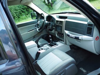 Jeep Cherokee 2.8CRD 130kW, LIMITED, M6, 4x4 + redukcia - 16