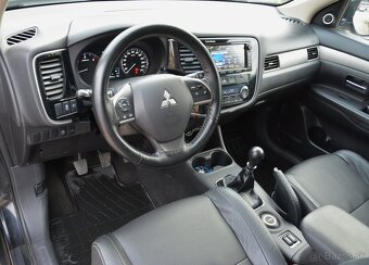 Mitsubishi Outlander 2.20 SR. voz, 7miestne - 16