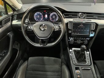 Volkswagen Passat Variant 2.0 TDI Highline VIRTUAL - 16
