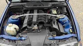BMW Rad 3 320 i - 16