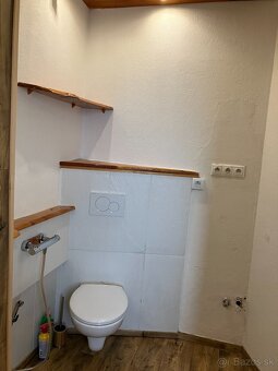 predám 3 izbový byt s 2 WC - 16