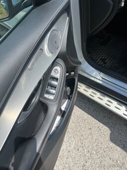 Mercedes-Benz GLC SUV 250d 4MATIC A/T - 16