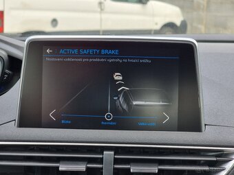 Peugeot 3008 1.6 BlueHDi 120k S&S Allure EAT6 za 12.490 € - 16