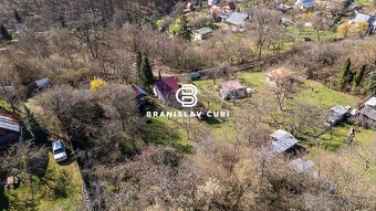 NA PREDAJ CHATA S VEĽKÝM POZEMKOM - KAVEČANY - 16
