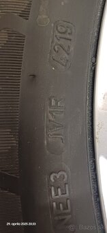 Orginal sada VW disky 6.5Jx17 ET38 zimne pneu Good Year - 16