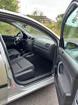 Parádny Volkswagen Golf 5 , 1.4 55kw - 16