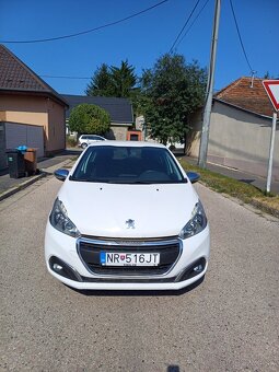 Peugeot 208 vo výbave - 16