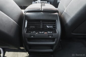 BMW X5 xDriveM50i A/T DPH - 16