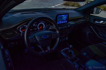 Ford Focus ST 2.3 - 16
