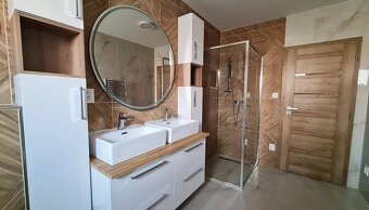 Priestranný, moderný bungalov, dokončený na kľúč / NOVOSTAVB - 16