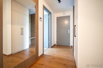 Prenájom 4-izbový byt 110 m², Vydrica, Staré Mesto, BA - 16