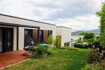NA PREDAJ: Moderný 4-izbový byt blízko centra PO - 16