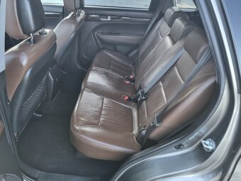 KIA SORENTO 2,2CRDi 4x4 7.MIESTNE - 16