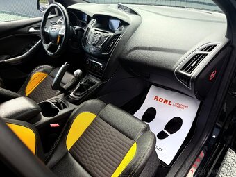 Ford Focus ST Recardo sedadla - 16