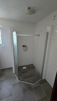 Exkluzívne pekný rodinný dom v Leviciach - na Mudroňovej ul. - 16