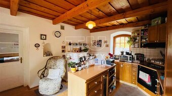 Pripravujeme do ponuky nádhernú zrekonštruovanú usadlosť... - 16