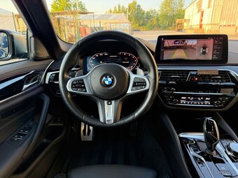 🖤 BMW M5 M550i Xdrive 4.4 V8 Twin-turbo 390kw FL v ZÁRUKE - 16