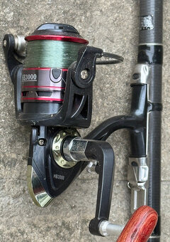 Rybárske prúty (udice) s navijákmi - 16