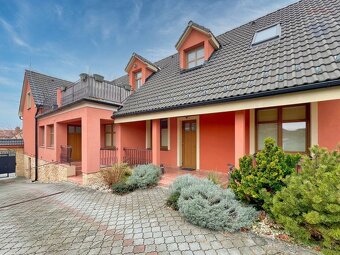 PRENÁJOM 2- izb. byt ul. Mierová Bojnice + park. státie - 16