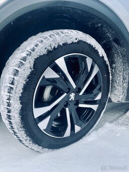 Peugeot 2008 1.2 PureTech 130 GT EAT8 - 16