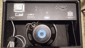 Predám gitarové combo Fender 1000 Rock Pro - 16
