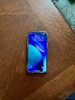 Iphone 15 pro max - 16