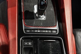 Jaguar F-Pace 5.0 V8 SVR AWD A/T - 16