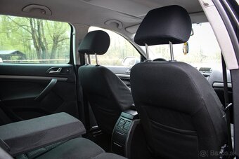 Škoda Octavia Combi 2.0 TDI Ambiente MAX - 16