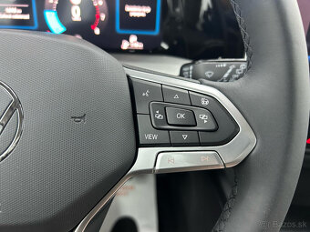 Volkswagen Golf LIVE LED TOP NOVÉ AUTO - 16