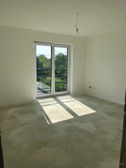 Skolaudovaná Novostavba  4izb, RD  Zvončín - 16