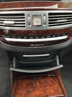 Mercedes-Benz S trieda Sedan  9 990 € - 16
