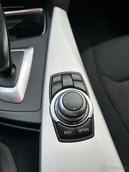 BMW Rad 3 Touring 320d A/T 135kw - 16