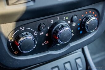 Dacia Duster 1.2 TCe 4x2 Arctica - 16