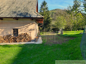 Kamenný domček pri Detve – rozpracovaná chalupa s veľkým p - 16