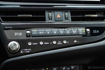 Lexus ES300h Prestige Top V Záruke - 16