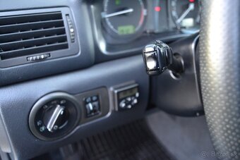 ŠKODA OCTAVIA COMBI 1.9 TDI, FÓLIE, WEBASTO, ŤAŽNÉ, TEMPOMAT - 16