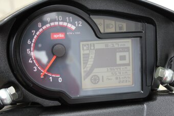 skúter aprilia SR50 2008 AM od 15 rokov ZIMNÁ CENA - 16