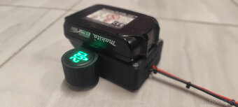 Adaptér batérie makita 18V s voltmetrom ( Hranatý/Okrúhly ) - 16