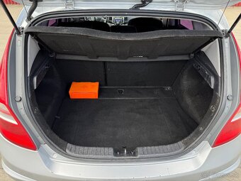 Hyundai i30, 1.6 CRDi, 85kw - 16