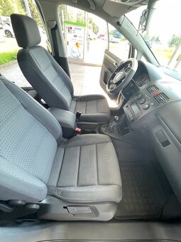 Volkswagen Touran Van 2.0 TDI - 16