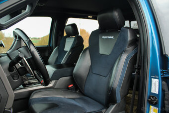 Ford F150 Raptor - 16