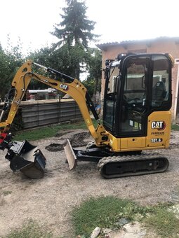Caterpillar CAT 301.6 - 16