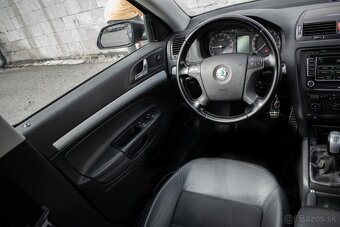 Škoda Octavia Combi 2.0 TDI 4x4 Scout - 16