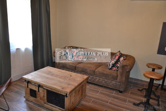 Na predaj krásny objekt so šiestimi chatkami Podhájska - 16