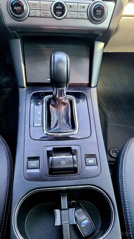 Subaru Legacy Outback 2,0 D 110 kW A/T 4x4 - 16