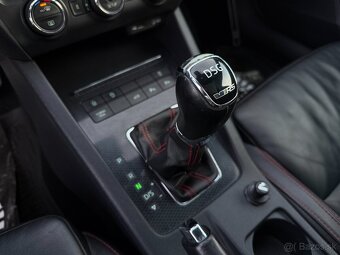 Škoda Octavia Combi 2.0 TDI DPF RS DSG - 16