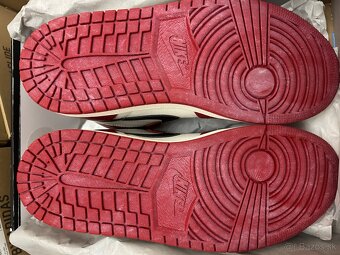 Jordan 1 Retro High OG Chicago Lost and Found - 16