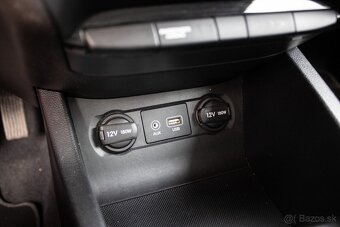 Hyundai i20 1.1 Black - 16